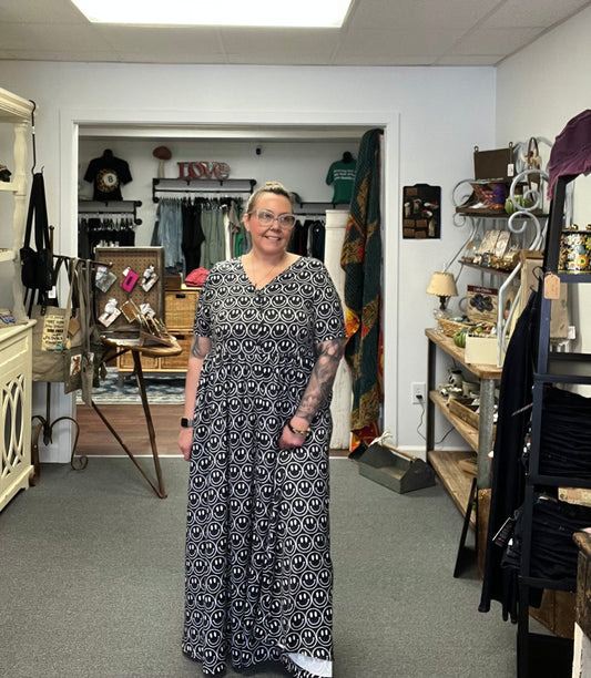 Main Character Oversized Smiley Dress Emy Ave™ Original