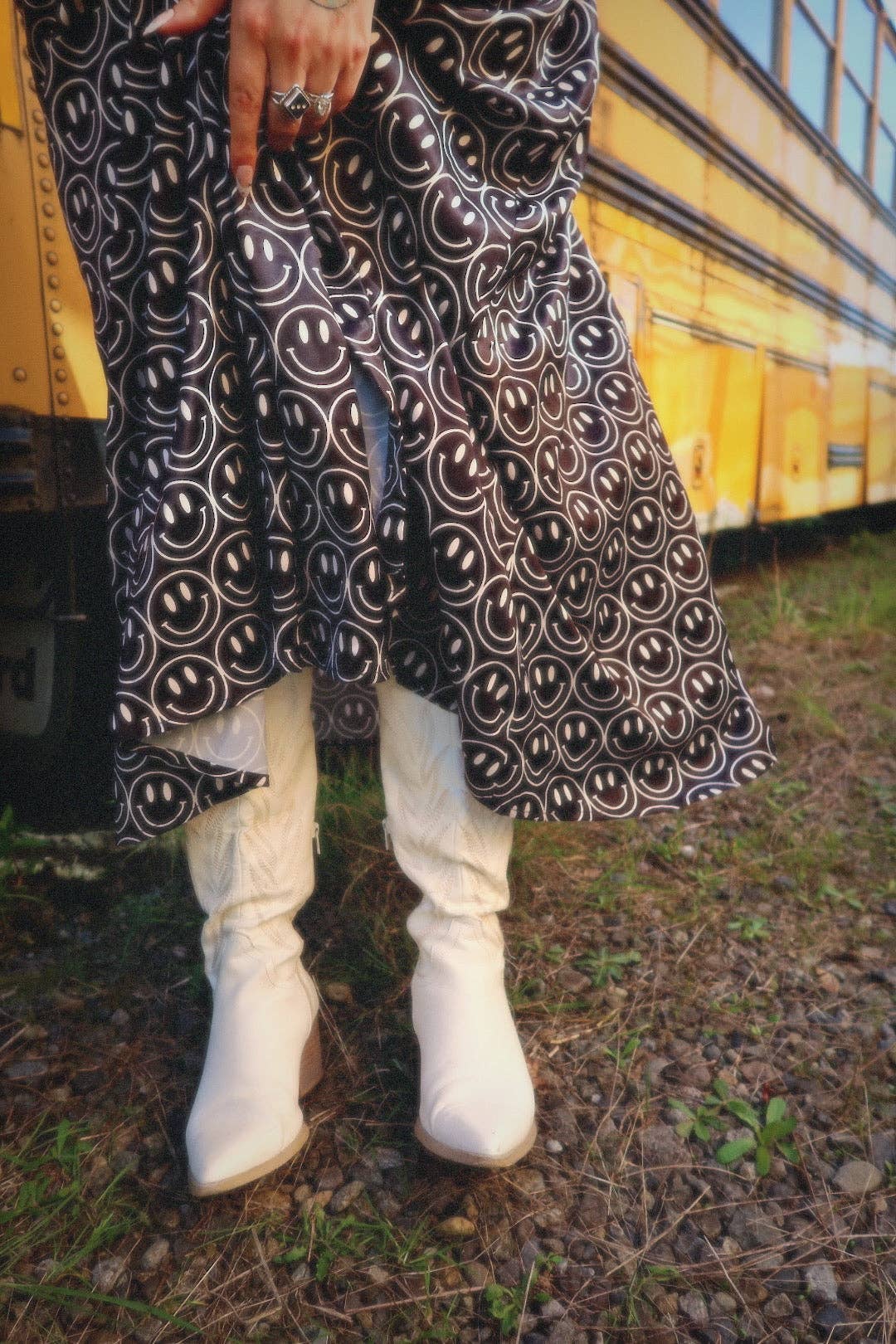 Main Character Oversized Smiley Dress Emy Ave™ Original