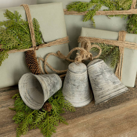 WHITEWASH HANGING BELLS