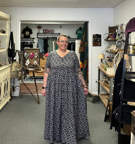 Main Character Oversized Smiley Dress Emy Ave™ Original