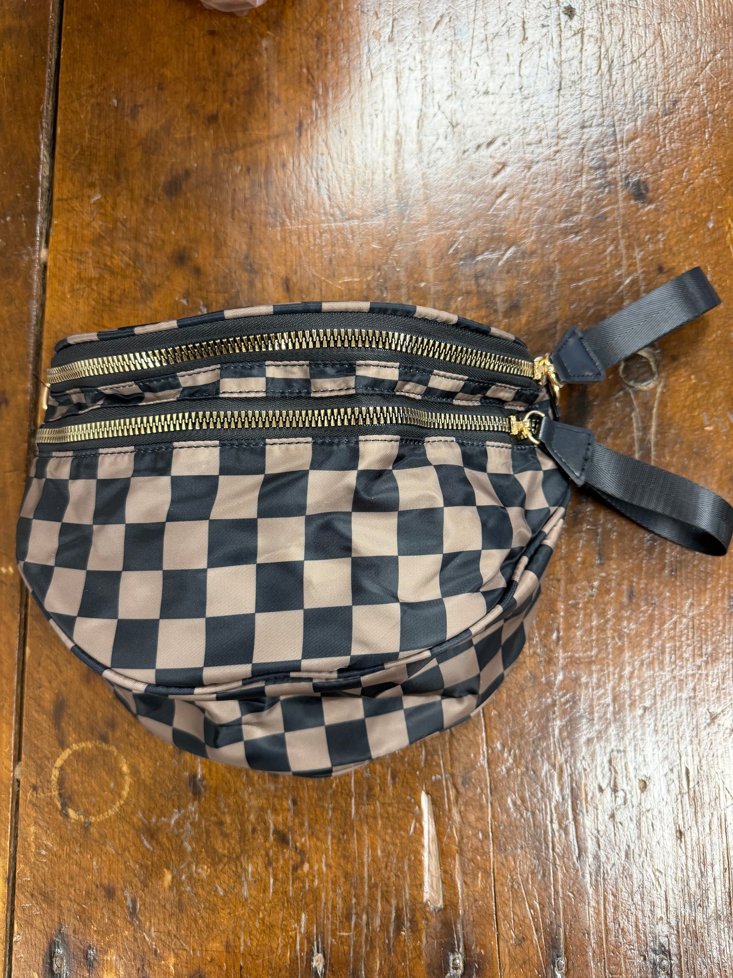 Out of Pocket Crossbody