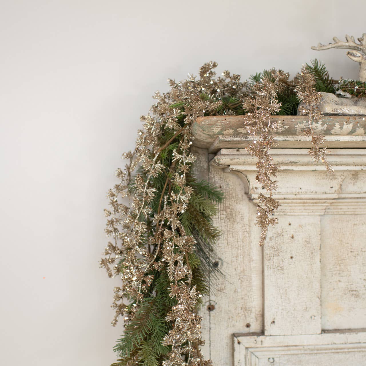 60" DRAPING CHAMPAGNE GLITTER  BUDS