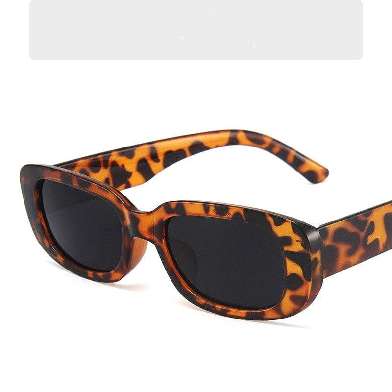 Fashion Sunglasses With Small Frame And Wide Legs