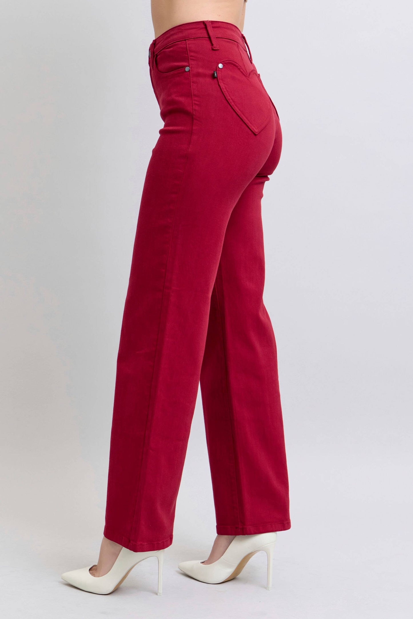 Judy Blue Heart Shaped Back Pocket Jeans