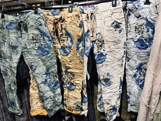 Crinkled Joggers w/Watercolor Print and Drawstring Waist