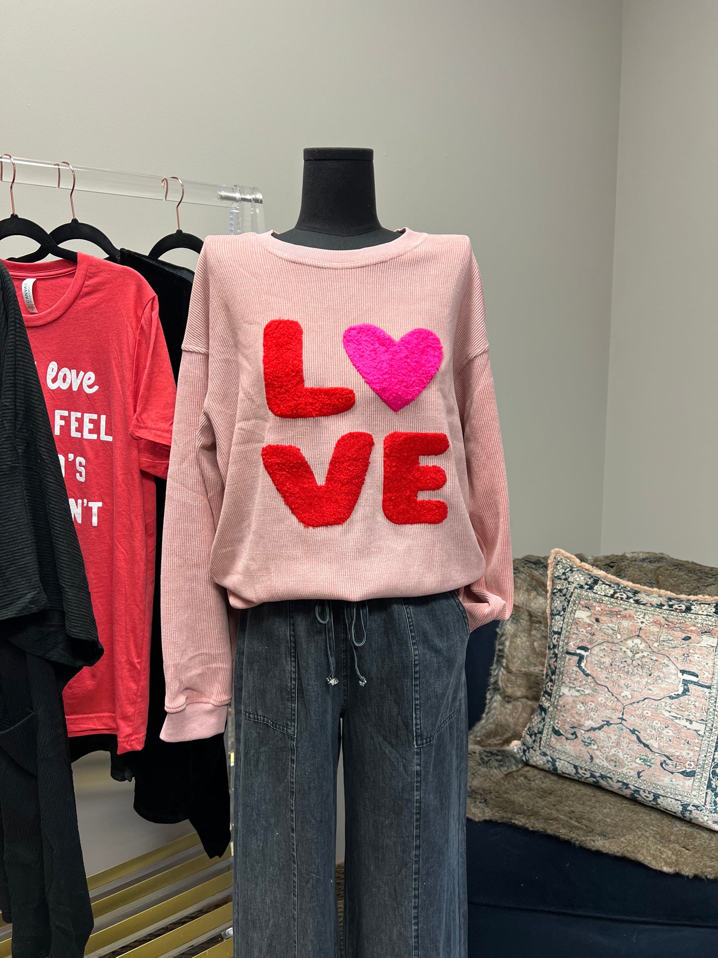 Pink Valentines Love Graphic