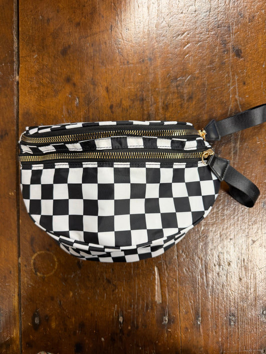 Out of Pocket Crossbody