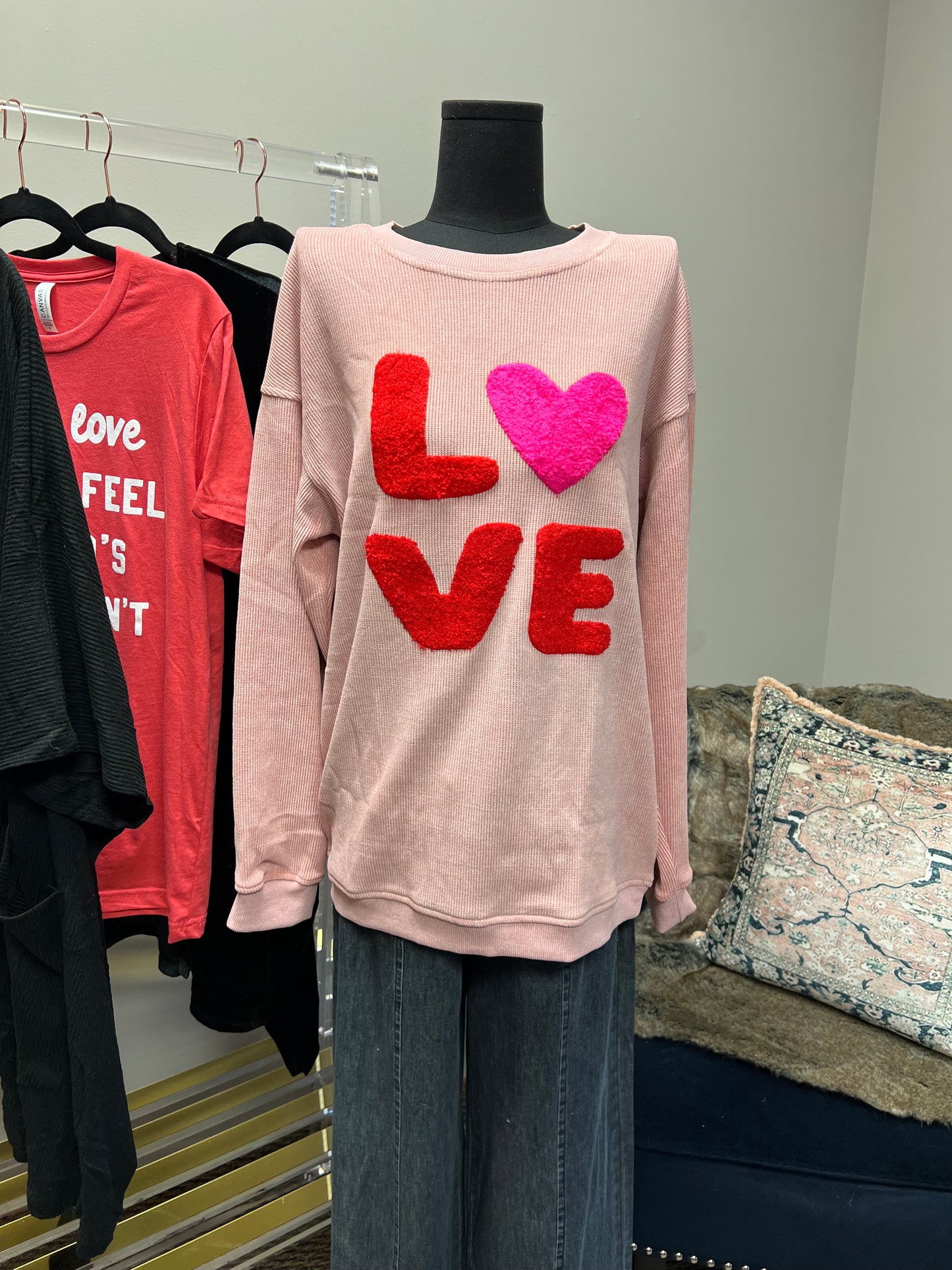 Pink Valentines Love Graphic