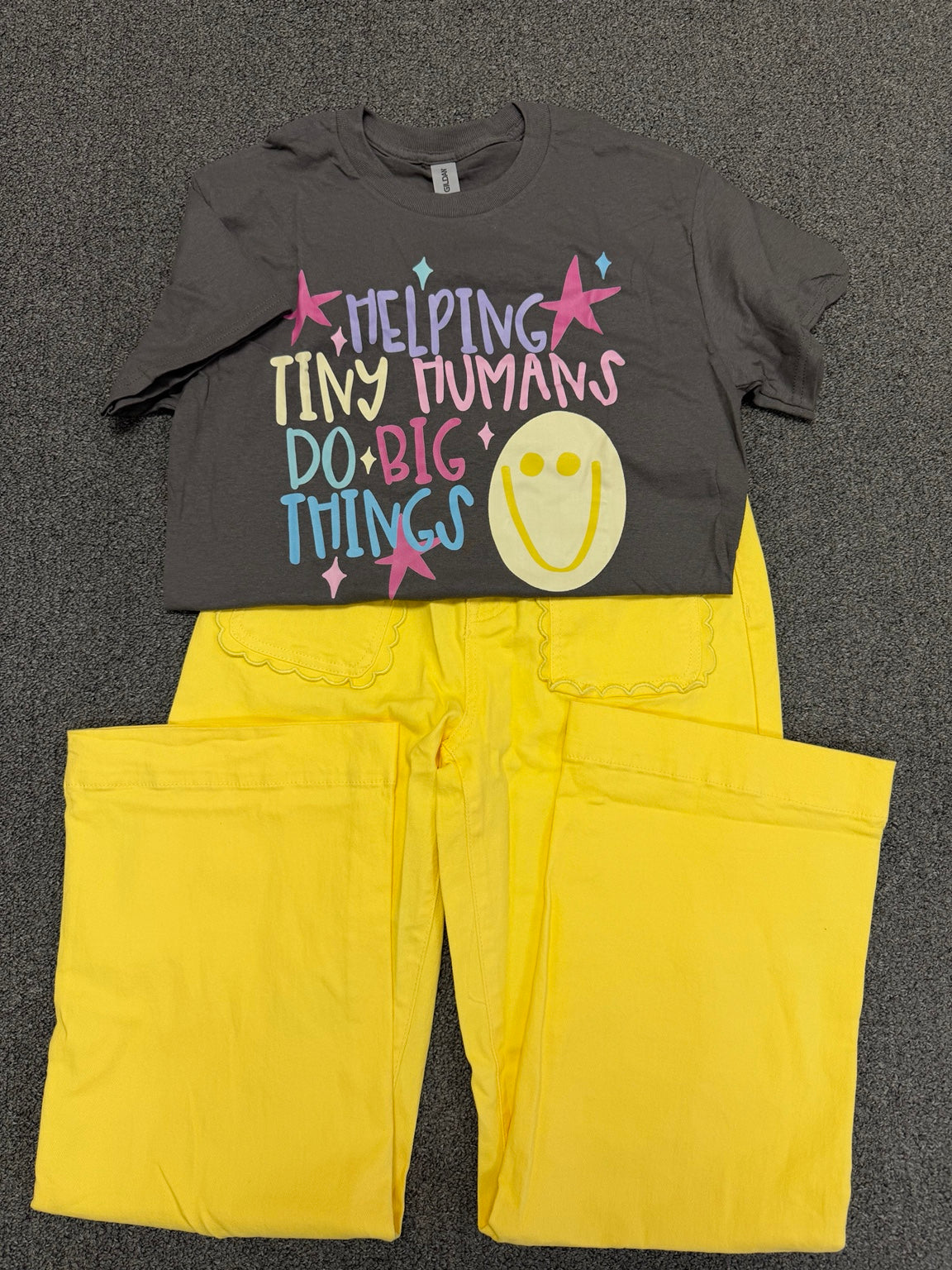Sunshine Scallop Pocket Pants