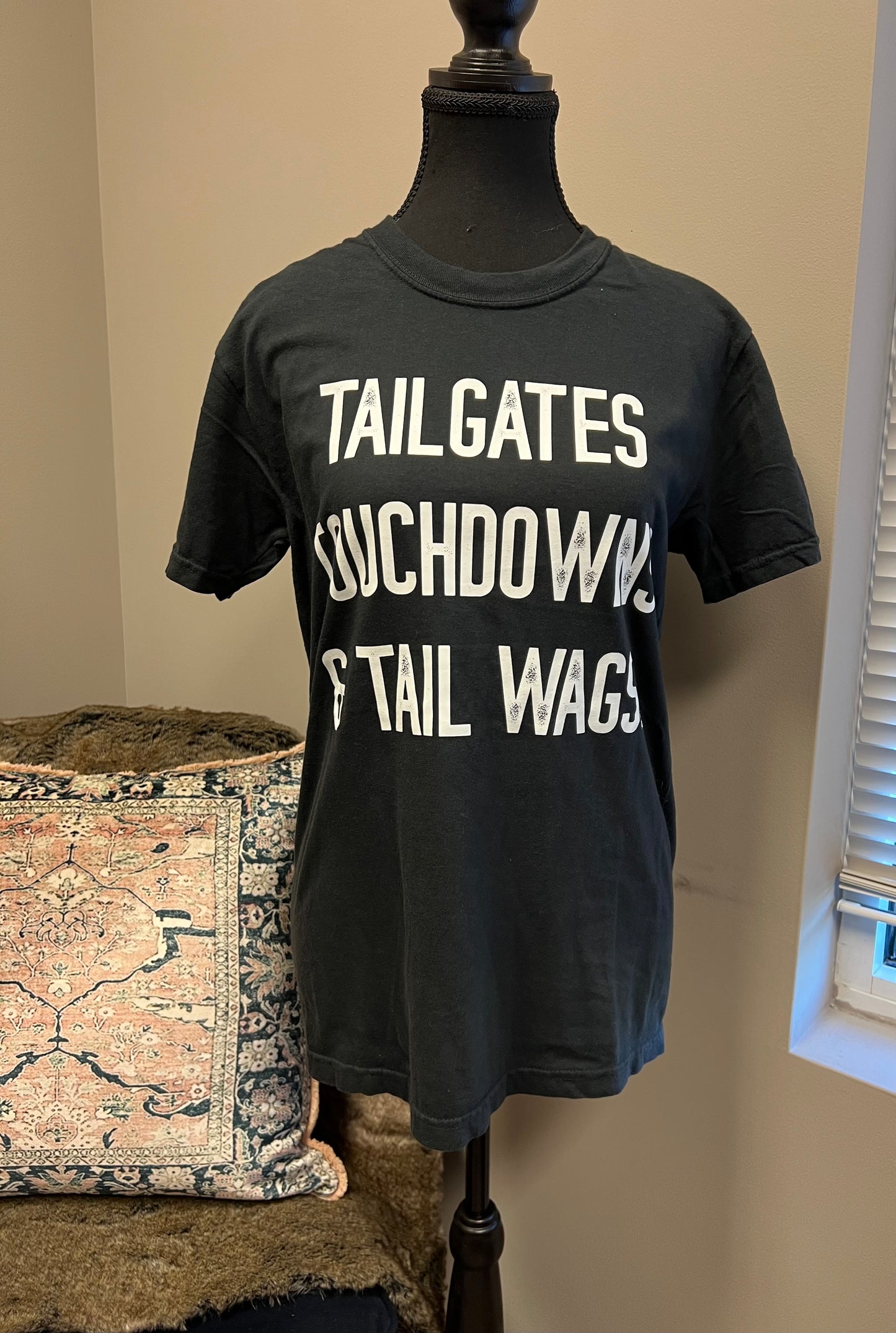 Tailgates and Tail wags