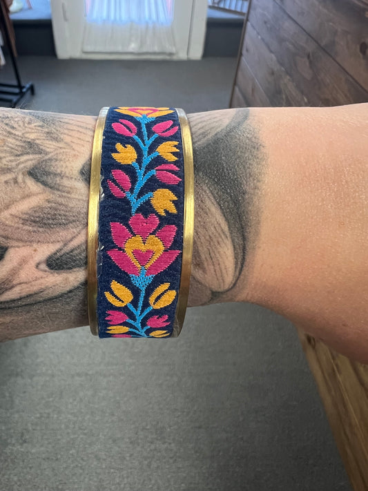 Retro Stitches Embroidered Floral Cuff Bracelet