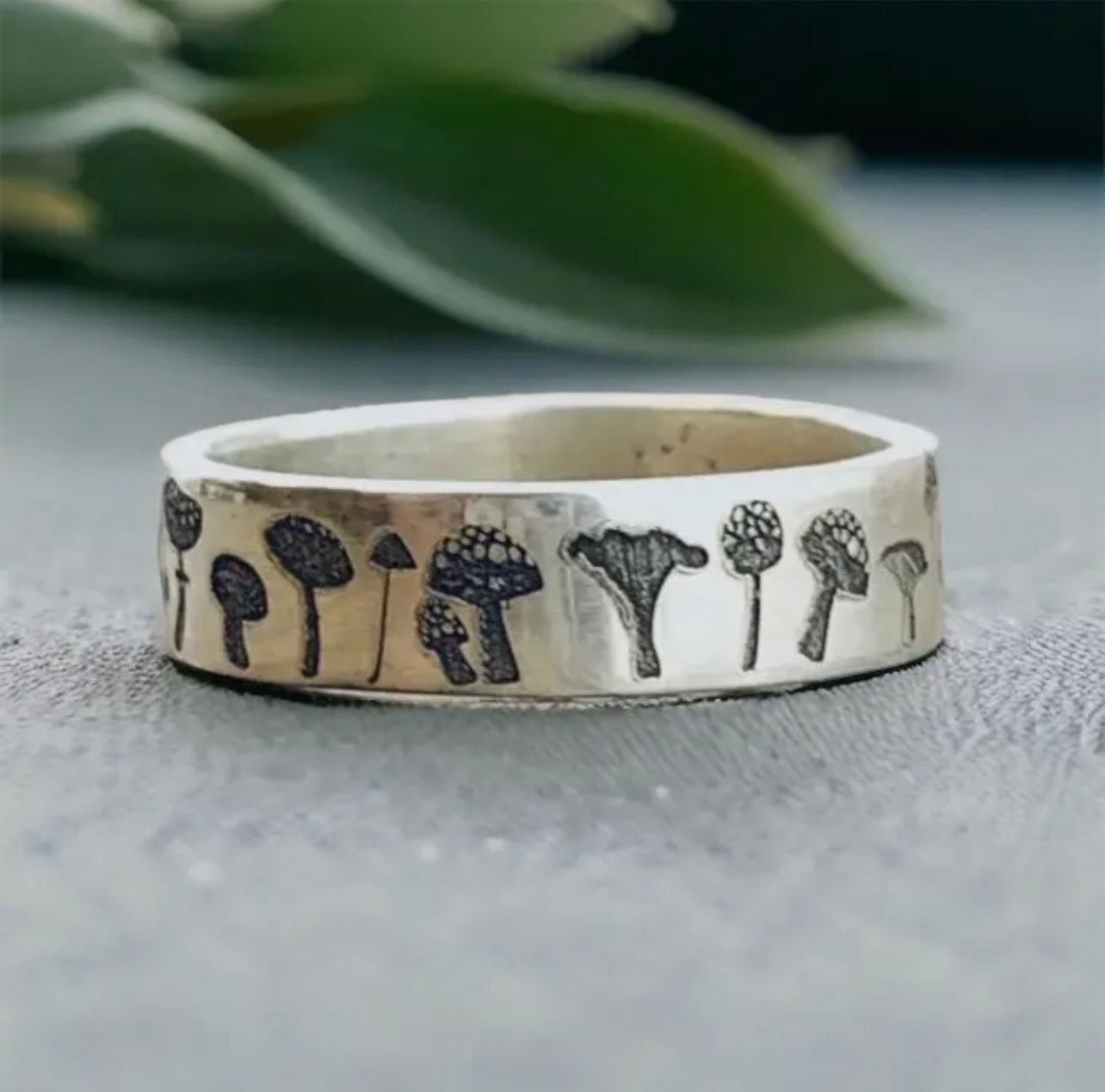 Mushroom ring