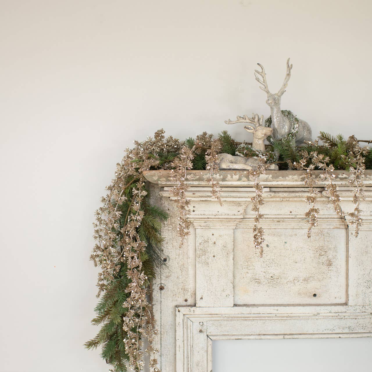 60" DRAPING CHAMPAGNE GLITTER  BUDS