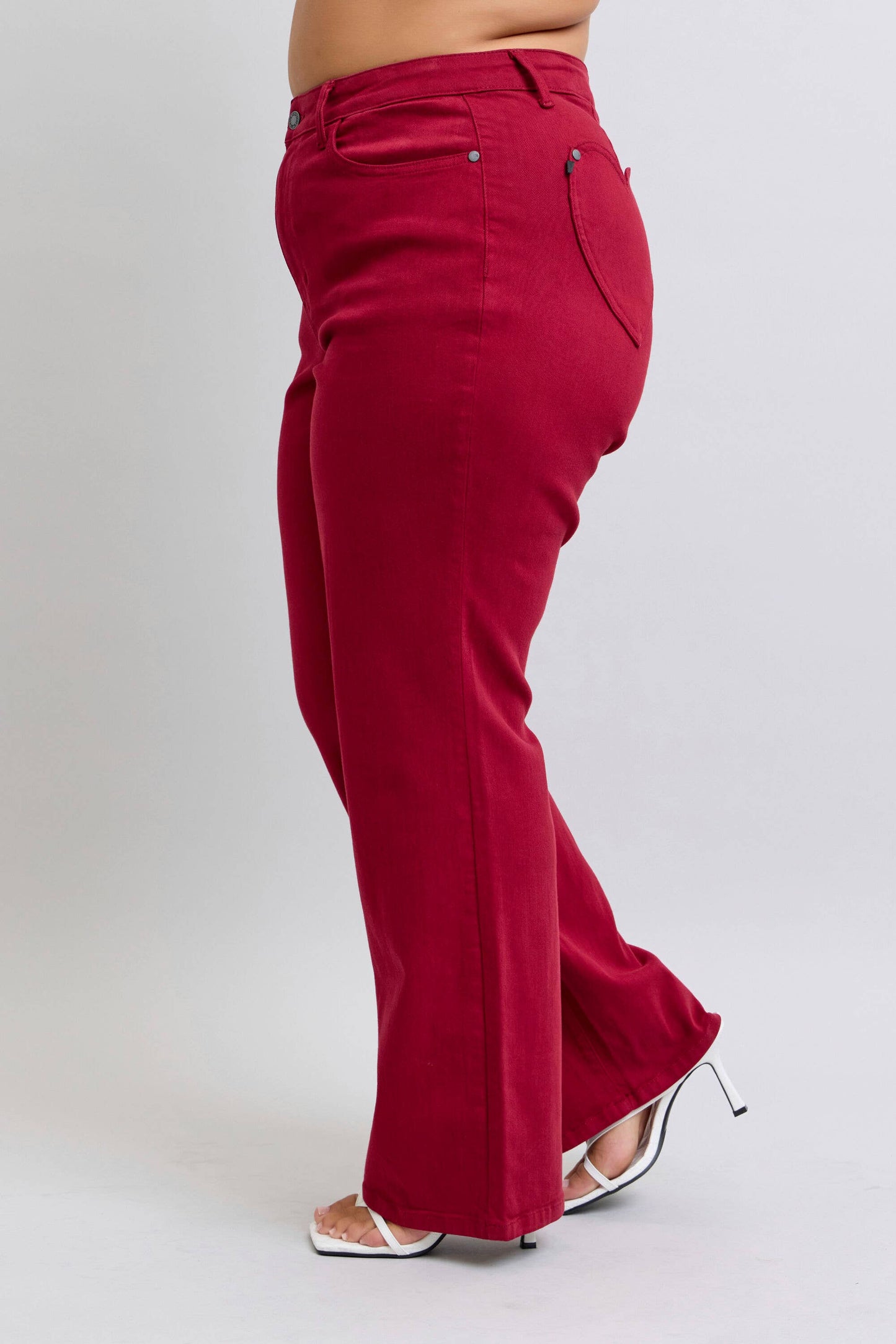 Judy Blue Heart Shaped Back Pocket Jeans