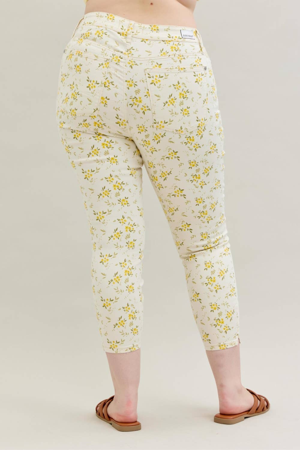 MID-RISE SKINNY FLORAL PRINT - PLUS