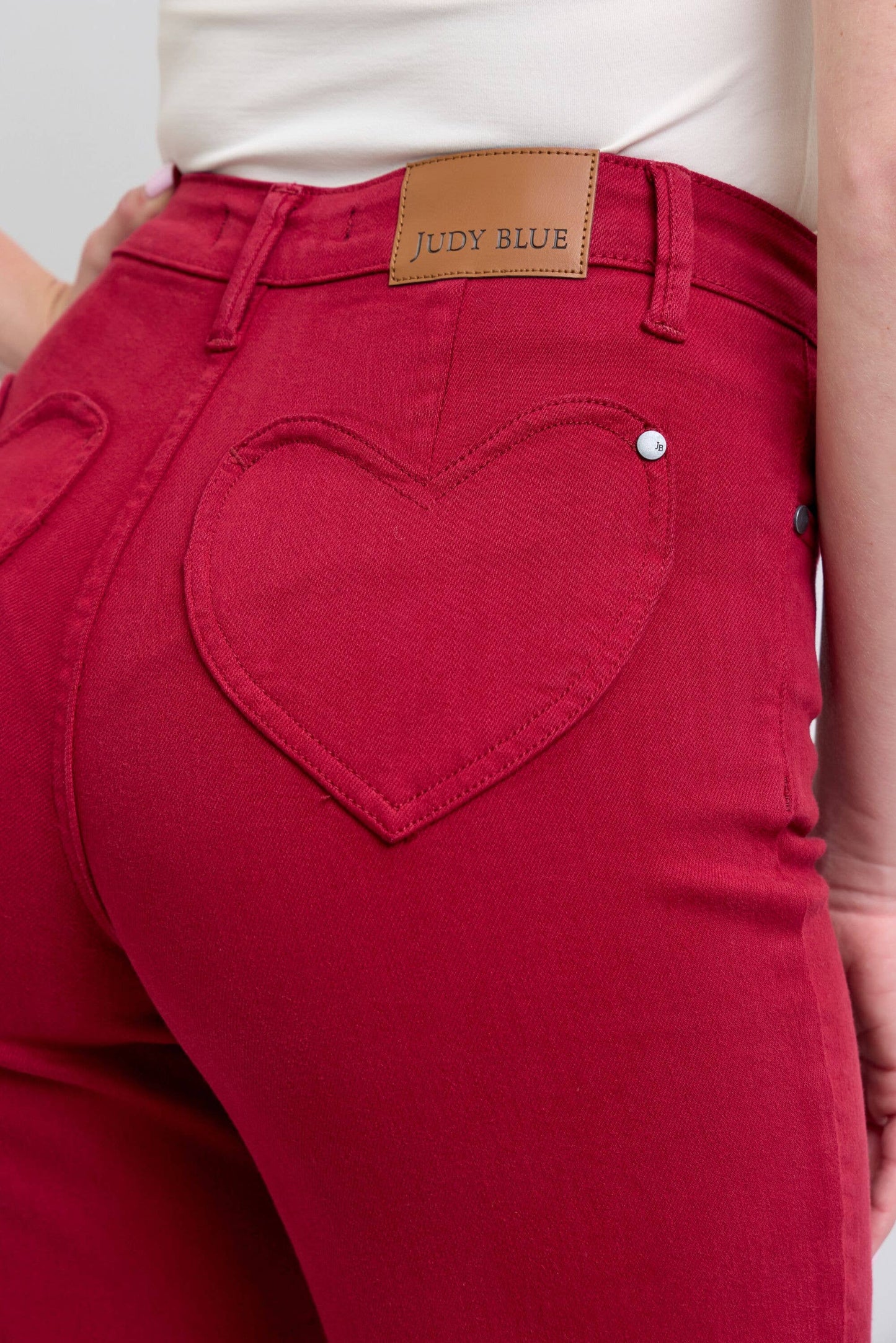 Judy Blue Heart Shaped Back Pocket Jeans